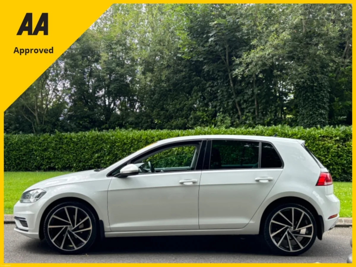 Volkswagen Golf 1.6 TDI DSG COMFORTLINE 2019 - Image 6