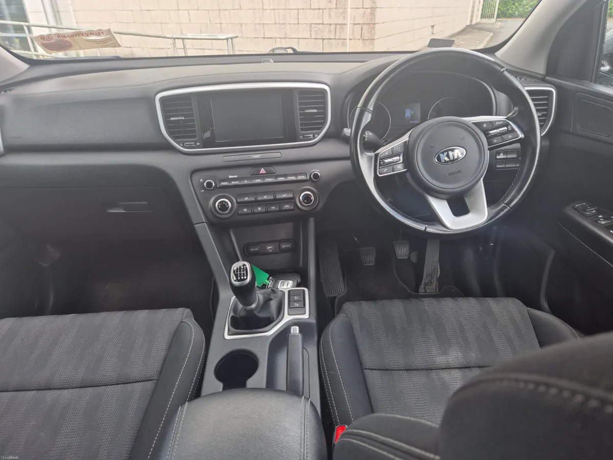 Kia Sportage 2019.Diesel.Kia Service History. - Image 3