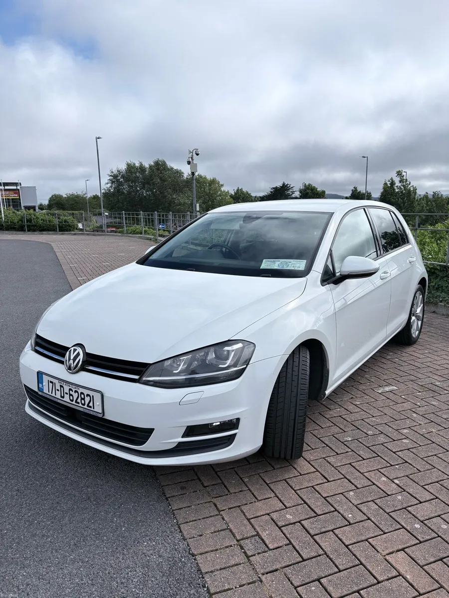 2017 VW Golf - Image 2