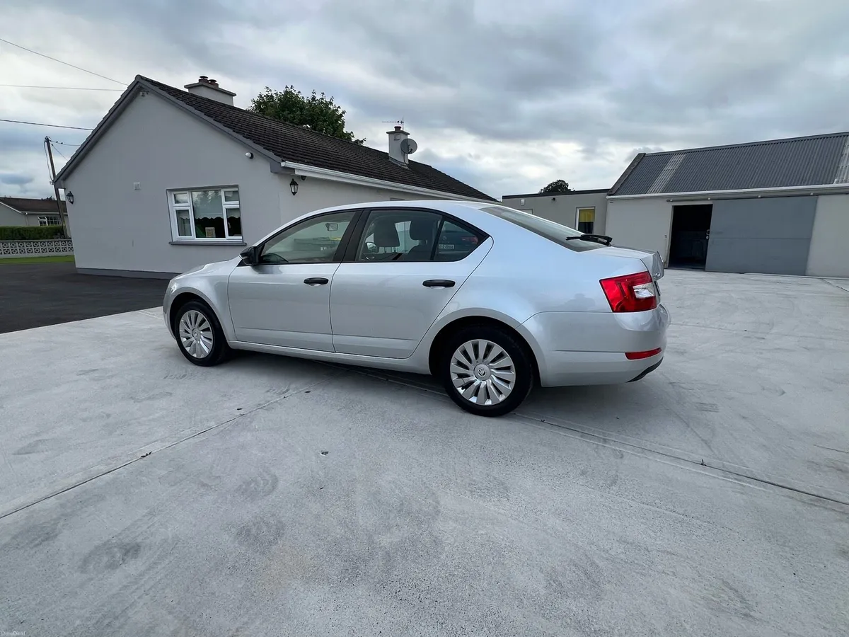 ⭐️Skoda Octavia Active (2 Owners)⭐️ - Image 3
