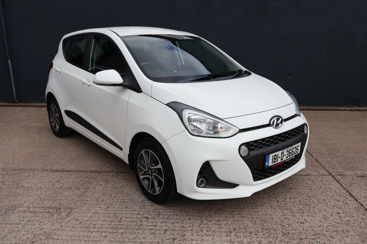 Hyundai i10 Deluxe Only 68,000Km Exceptional! - Image 3