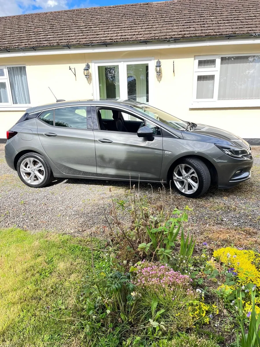 Vauxhall Astra 2017 - Image 2