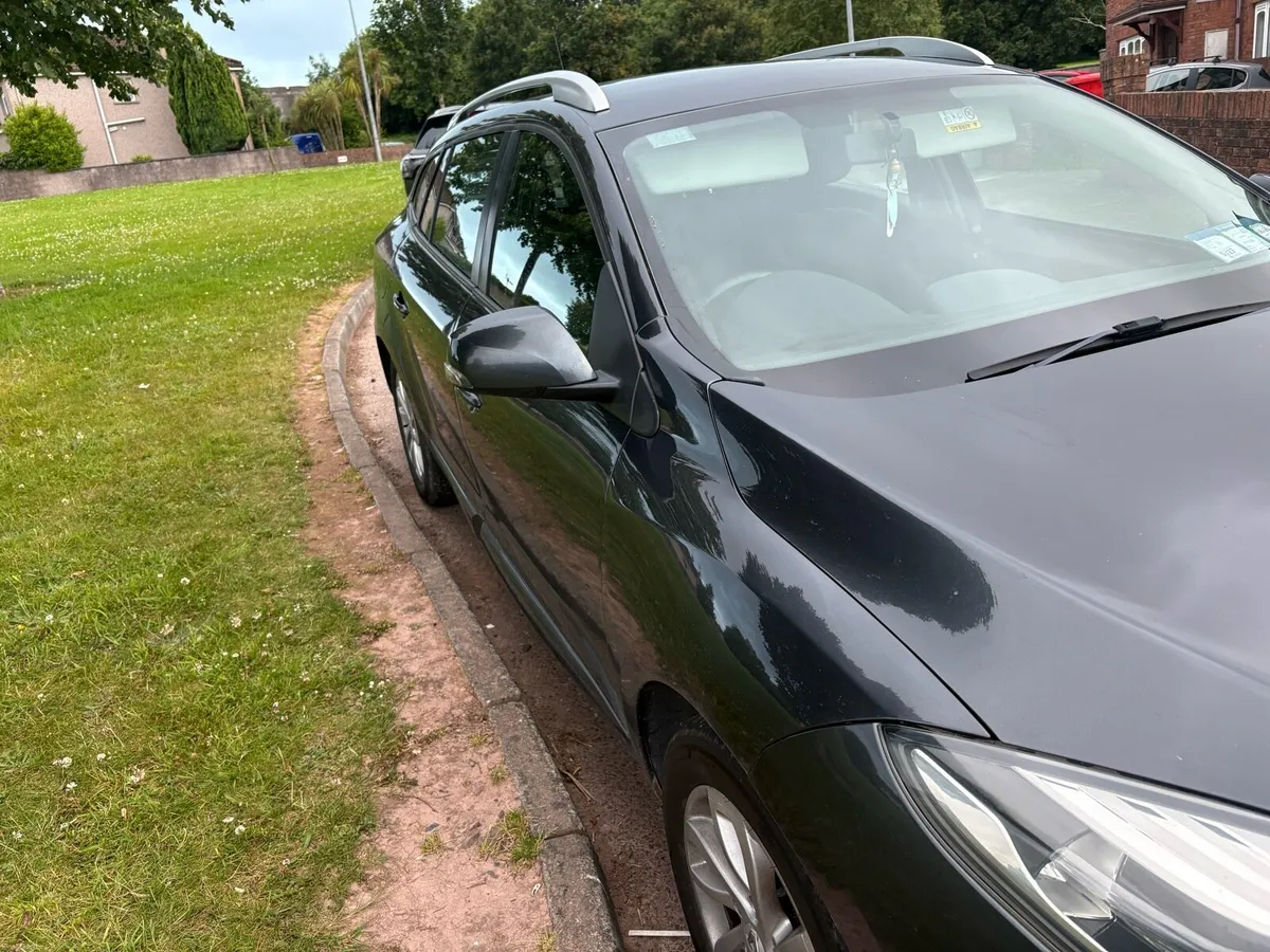 142 Renault megane estate - Image 2