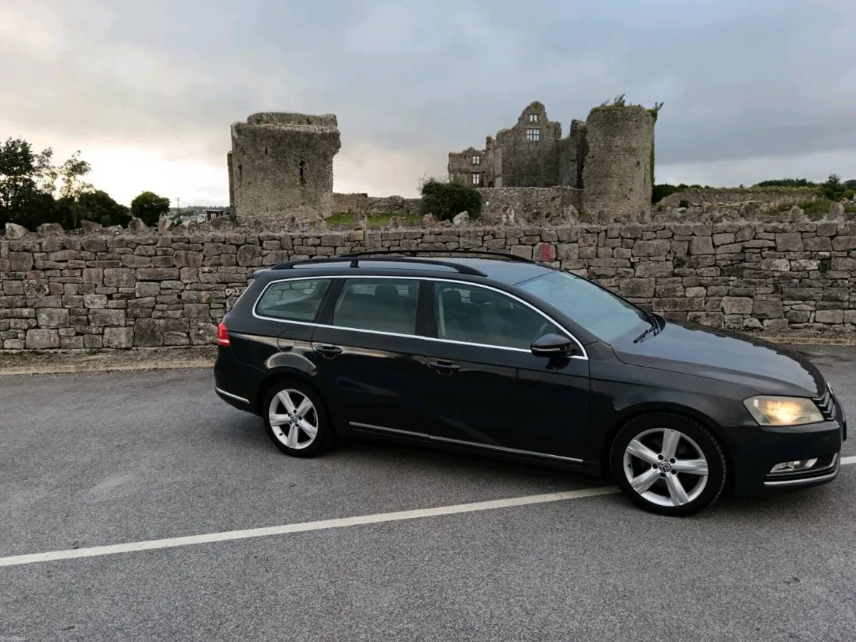 Volkswagen Passat - Image 1