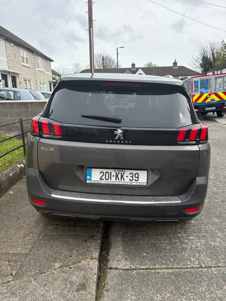 2020 Peugeot 5008 - Image 2