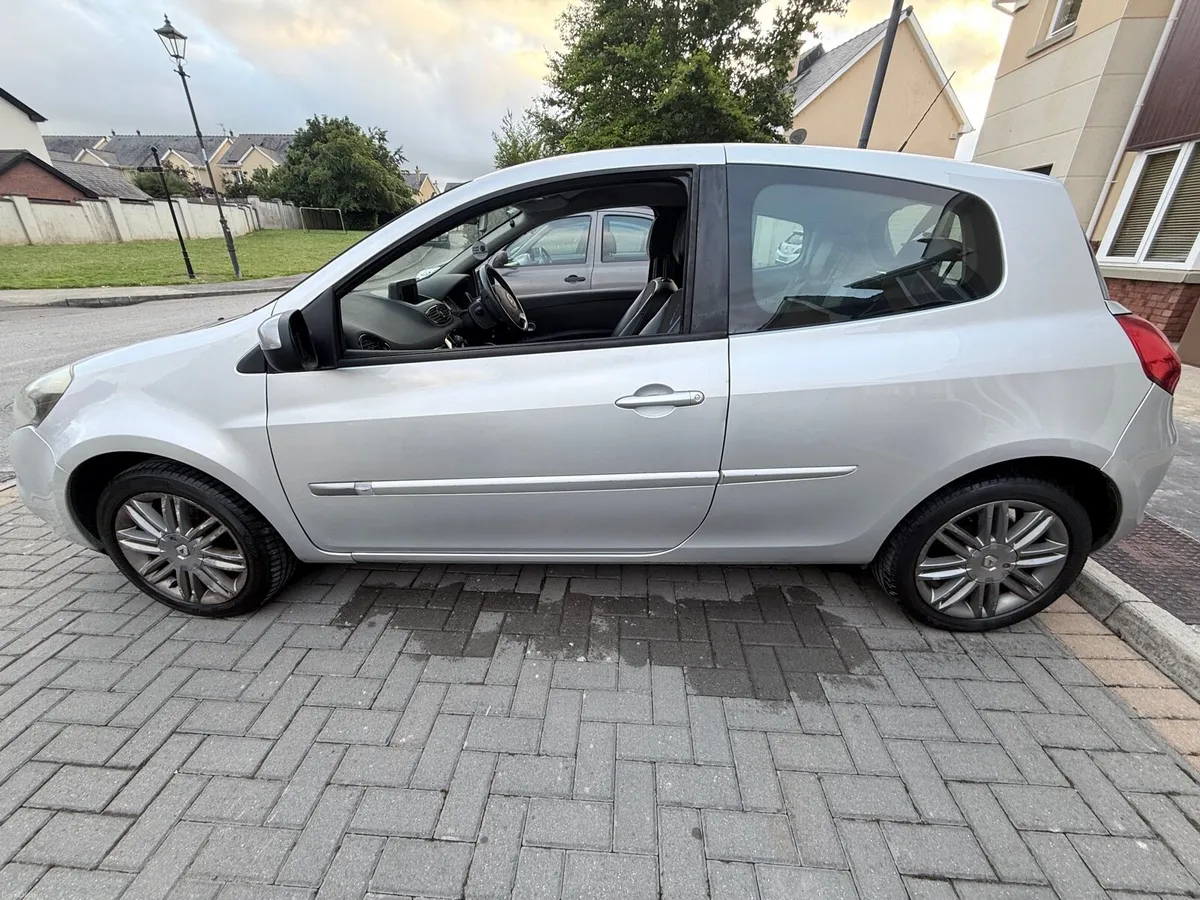 2011 renault clio clio 1.2 dynamique tom tom 3dr - Image 2