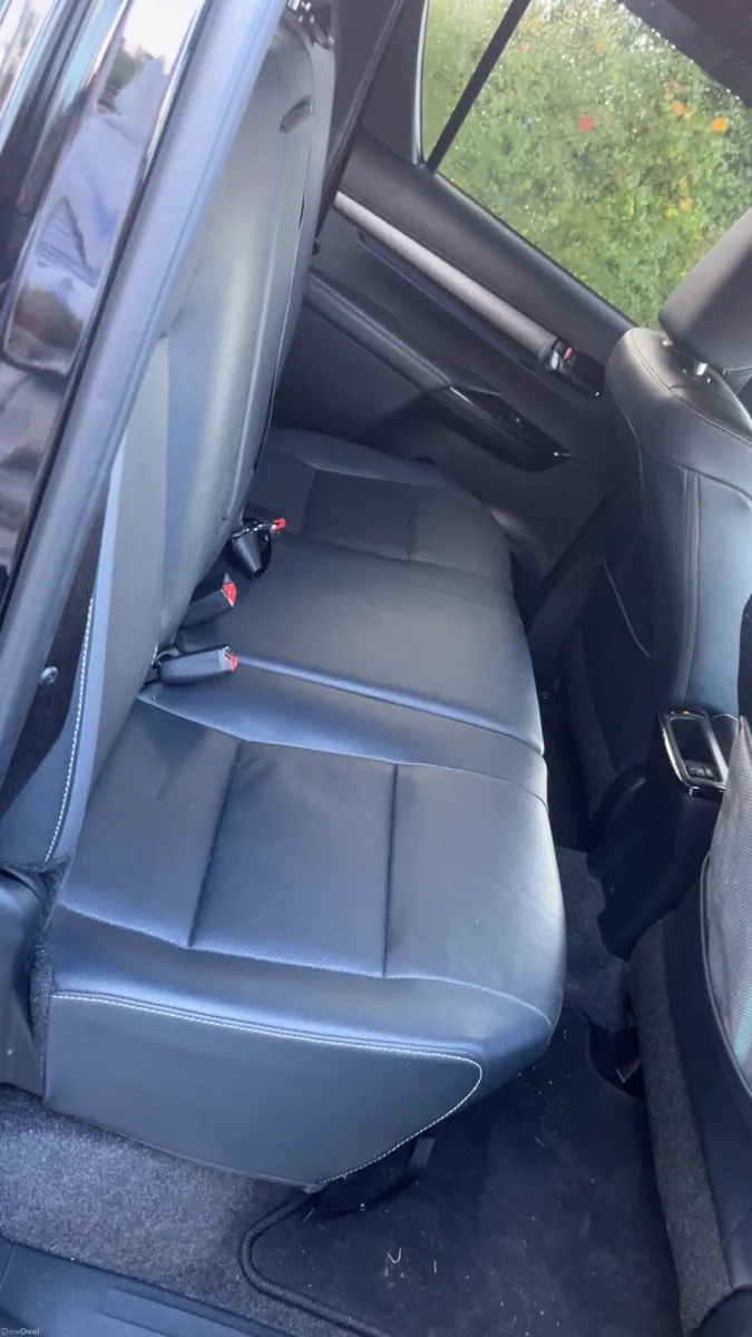 Toyota hilux invisible x - Image 4