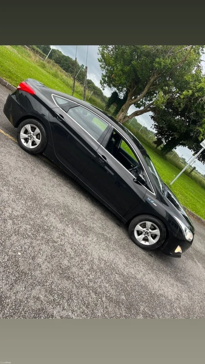 132 Hyundai i40 New Nct - Image 3