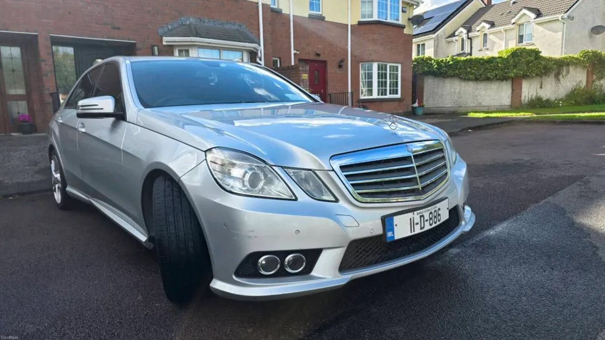 Mercedes Benz E calss - Image 2