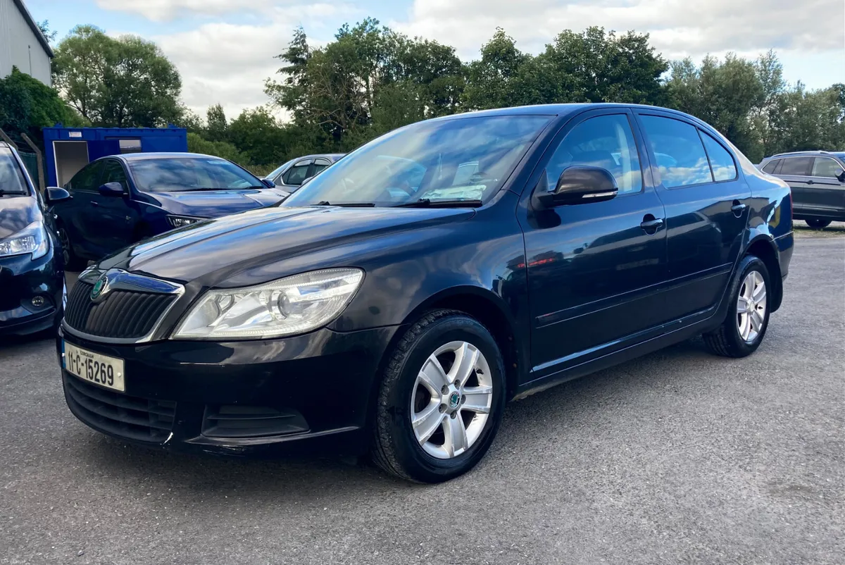 Skoda Octavia 1.6 Tdi Exclusive Edition - Image 2