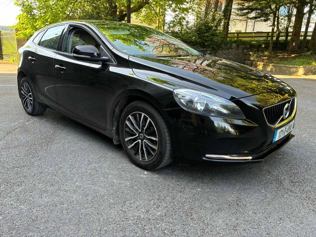 Volvo V40 2.0 TDI - Image 1