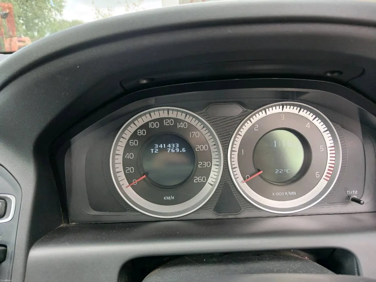 Volvo xc60 2l - Image 4