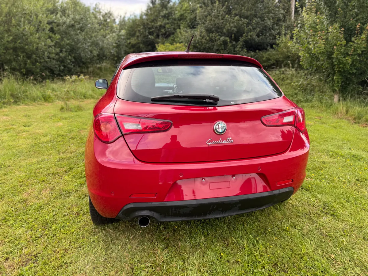 Alfa Romeo Giulietta 2014 1.4L Petrol Automatic - Image 6