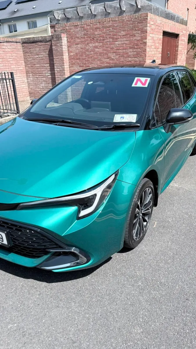 Toyota Corolla LUNA SPORT HB 4DR AUTO - Image 2