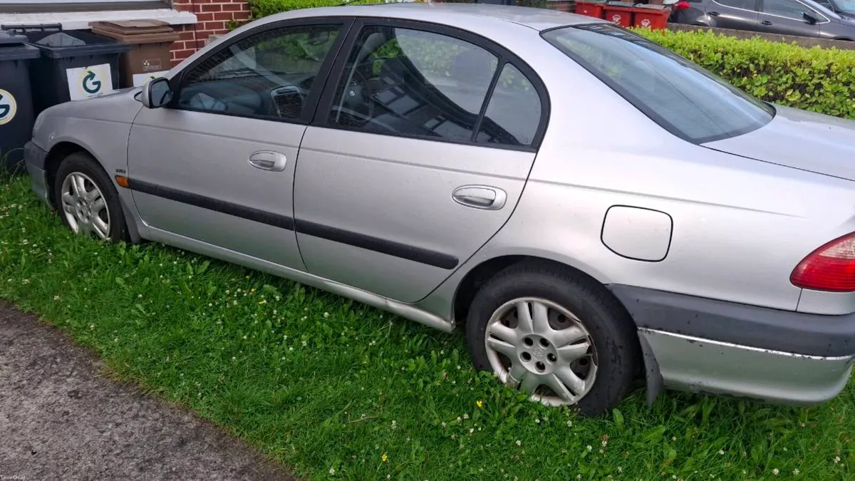 Car - Image 3