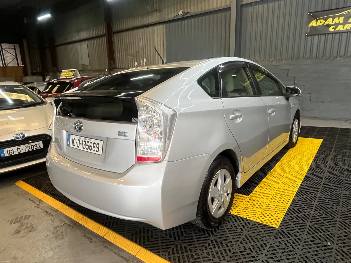 Toyota Prius 2010 - Image 4