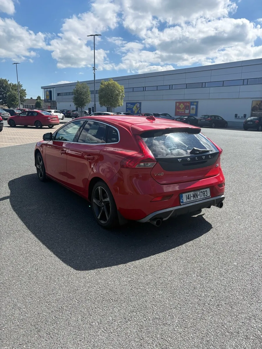 Volvo V40 R DESIGN - Image 3