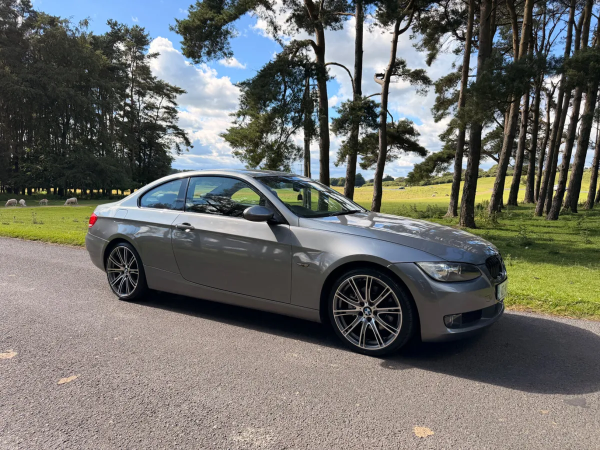 BMW 325 Coupe 2007 - Image 1