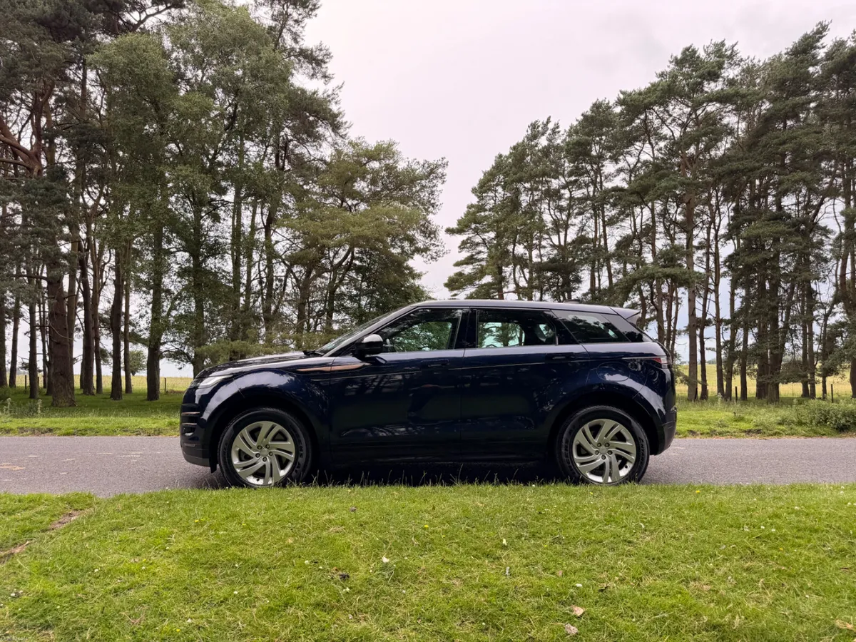 Land Rover Range Rover Evoque 2022 - Image 4