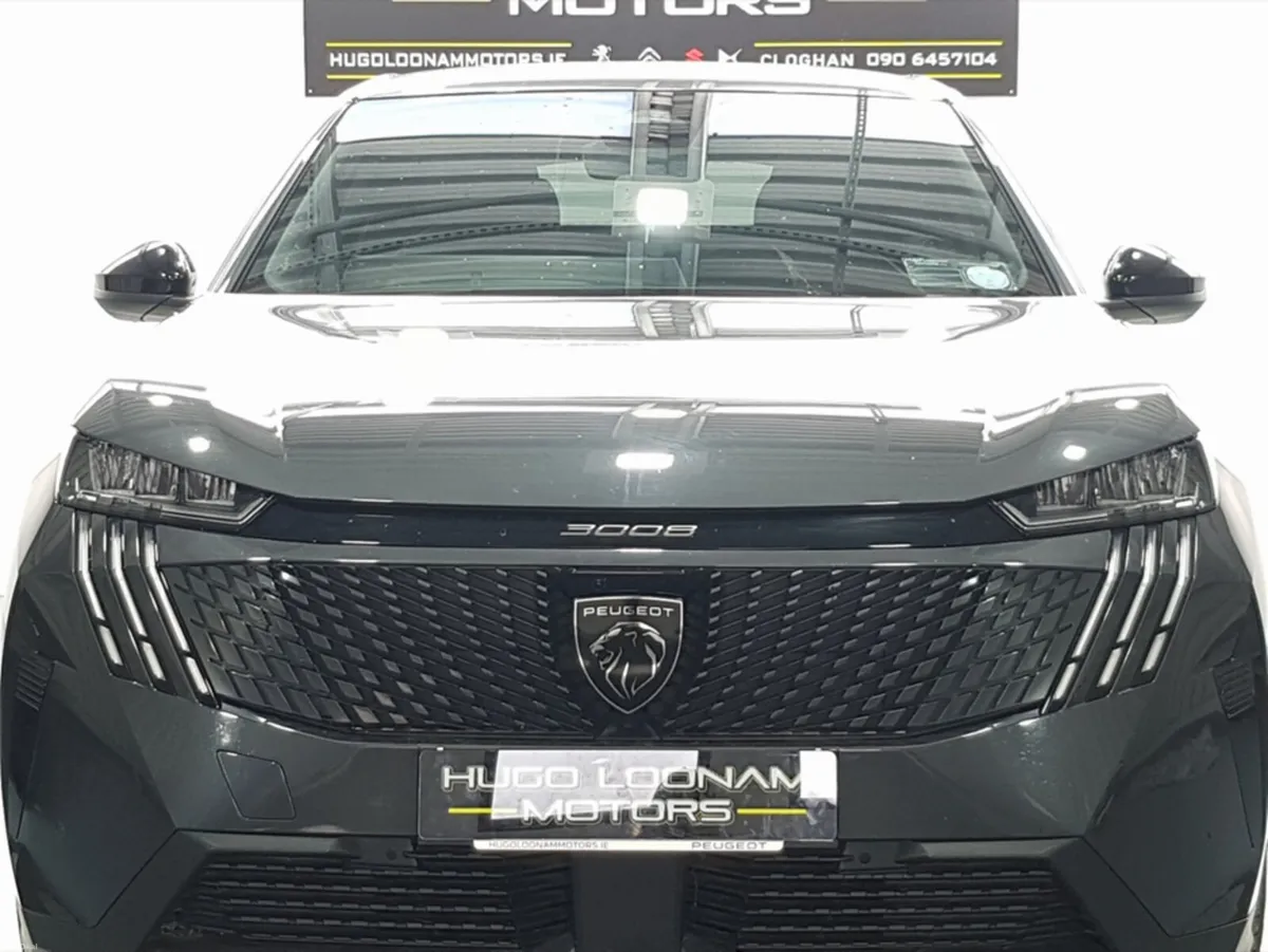 Peugeot 3008 ALLURE 73KWH 210BHP 4DR - Image 2