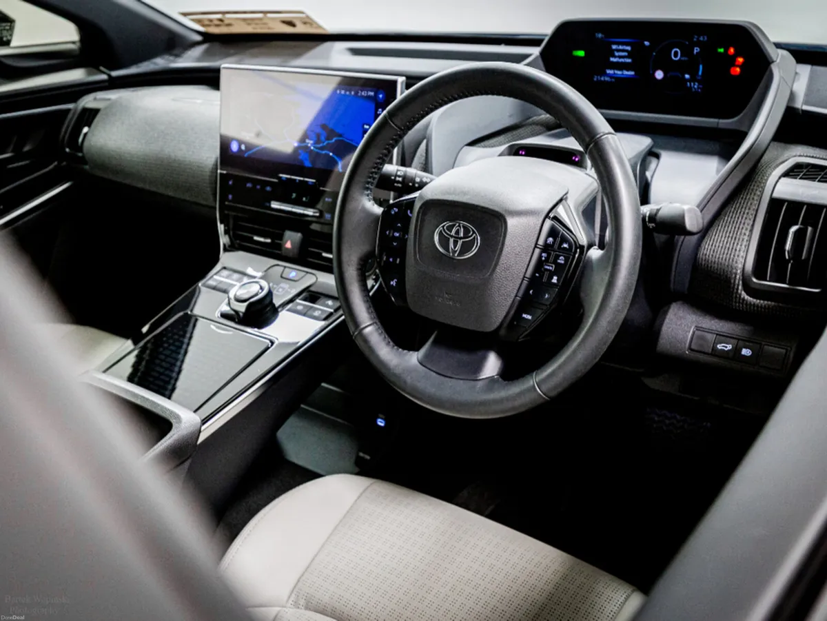 Toyota bZ4X VISION 71.4 kWh 200HP - Image 2