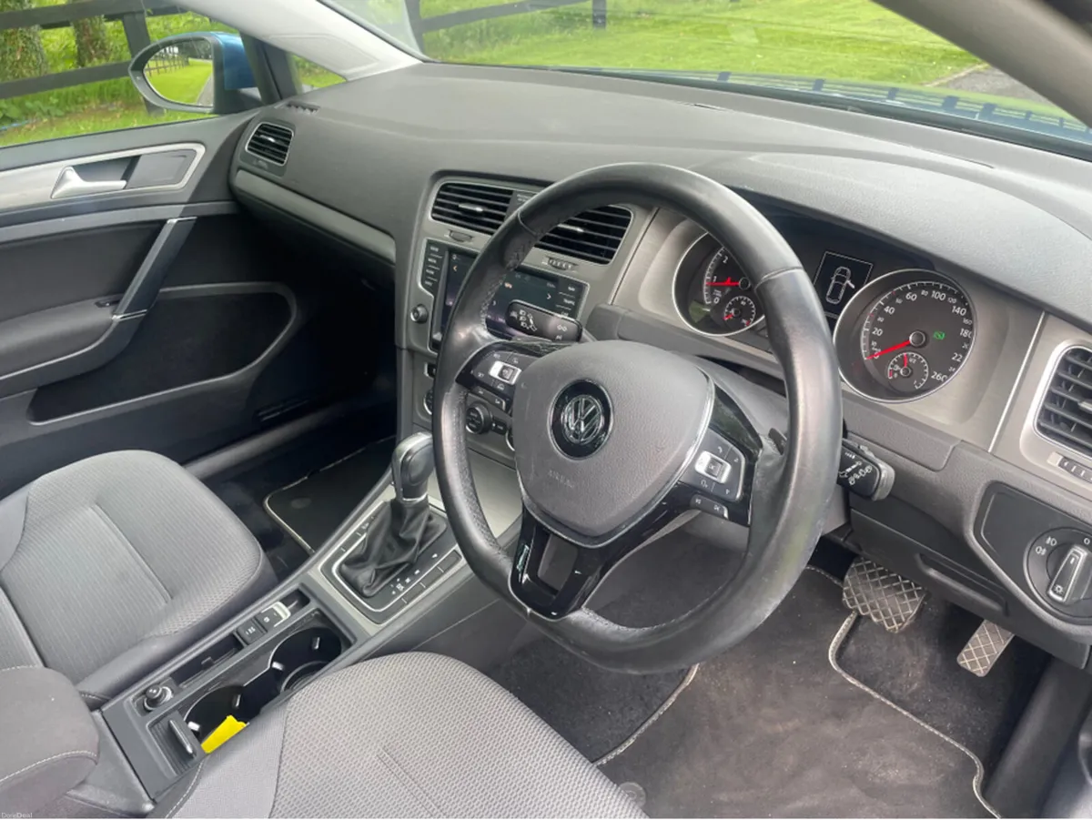Volkswagen Golf Hatchback comfortline - Image 6