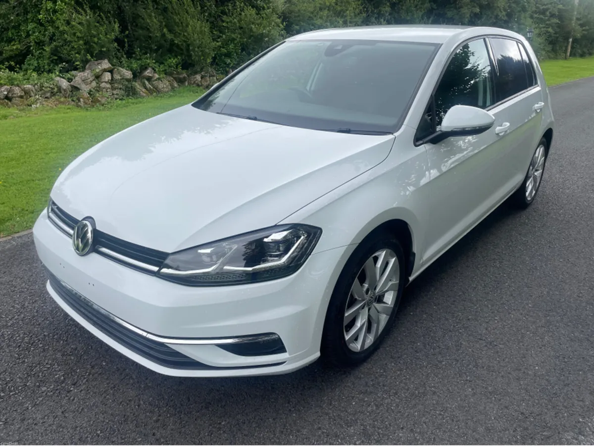 Volkswagen Golf Hatchback highline - Image 2