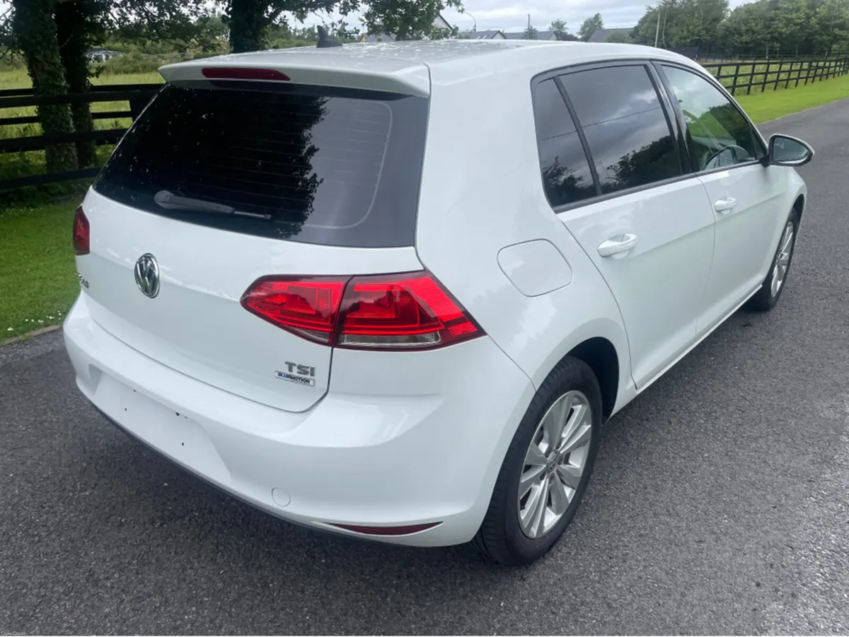 Volkswagen Golf Hatchback comfortline - Image 3
