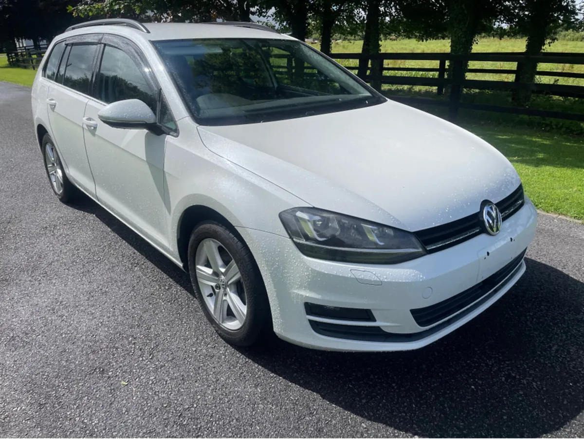 Volkswagen Golf Estate premium edition - Image 1