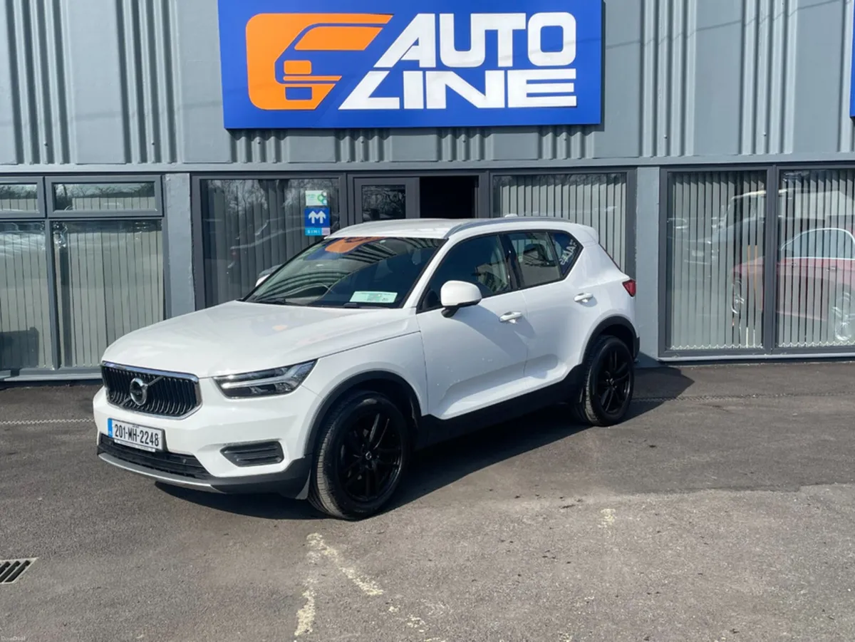 Volvo XC40 T3 MOMENTUM 5DR - Image 3
