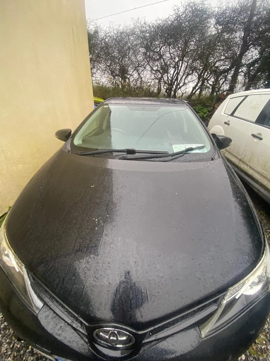 Toyota Auris 2015 - Image 3