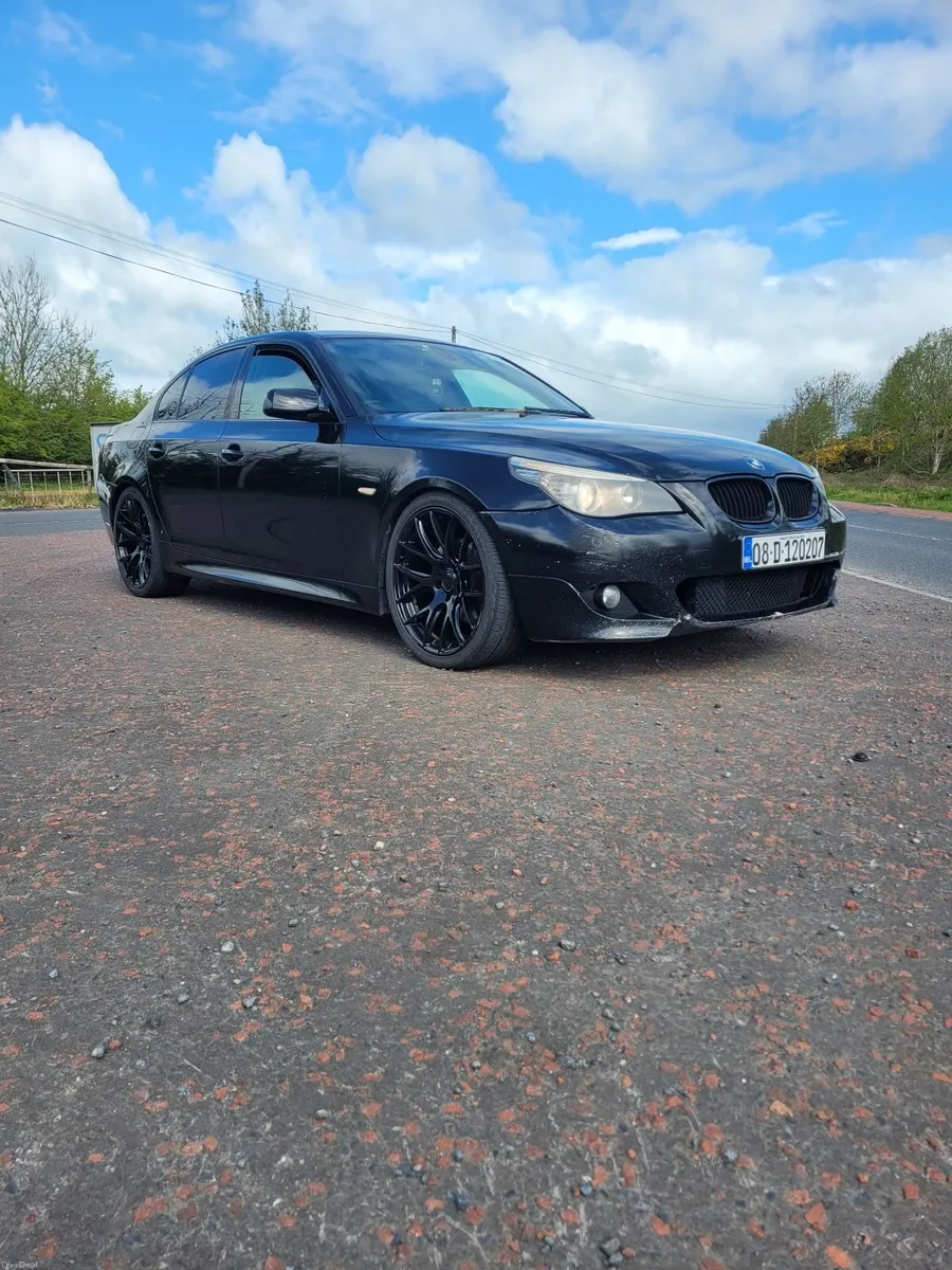 BMW 5-Series 2008 - Image 1