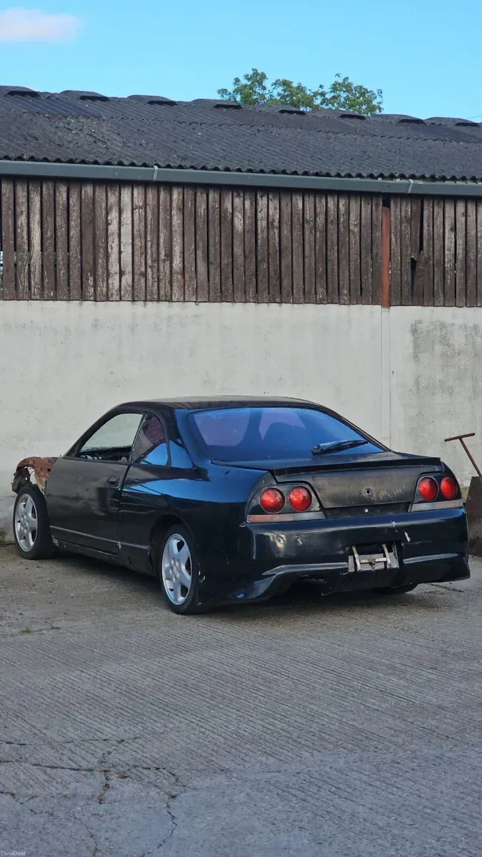 Nissan Skyline R33 rb25 - Image 1
