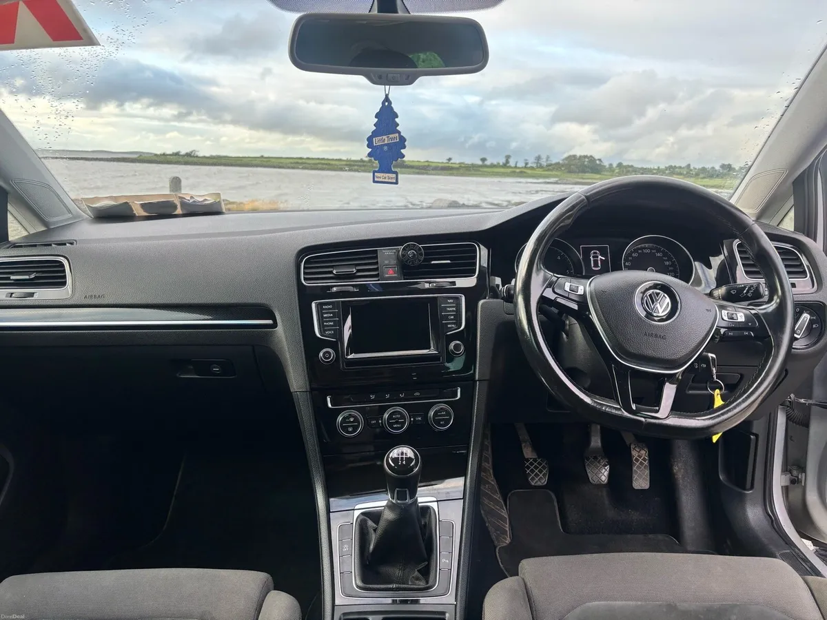 Volkswagen Golf 1.6 tdi 2015 - Image 4
