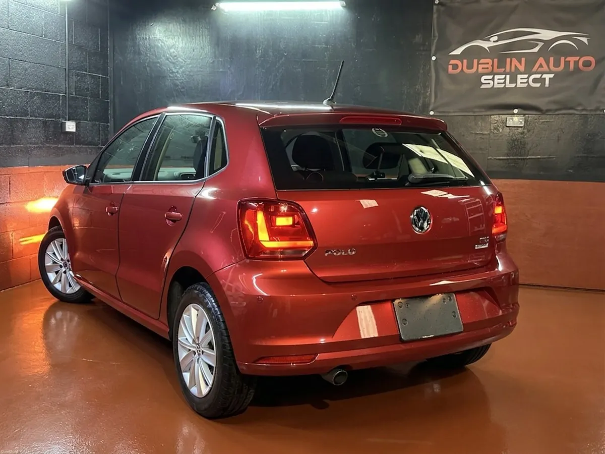 2015 Volkswagen Polo - Automatic- Only 25k kms - Image 3
