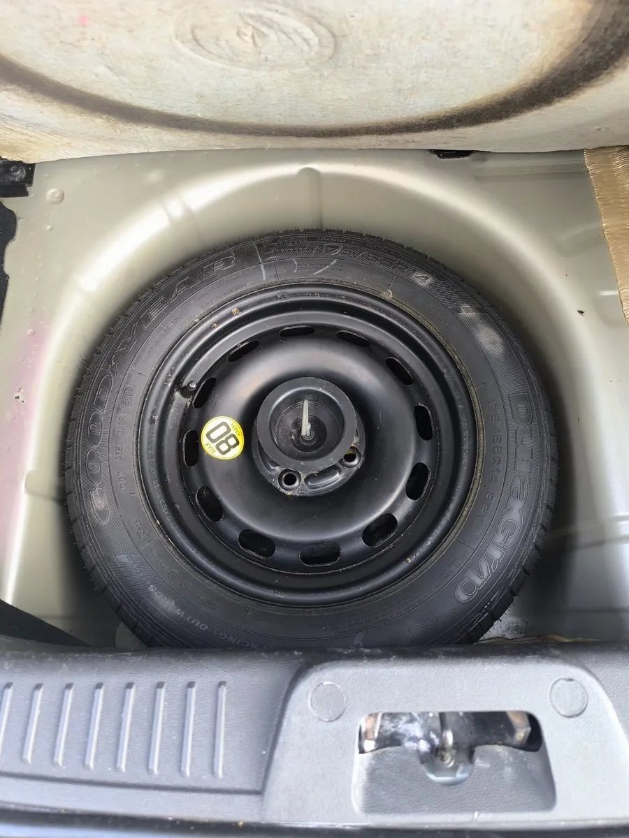 Ford Fiesta 2015 - Image 5