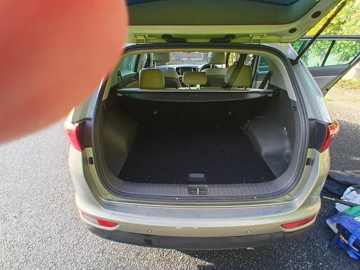 Kia Sportage 2016 - Image 2