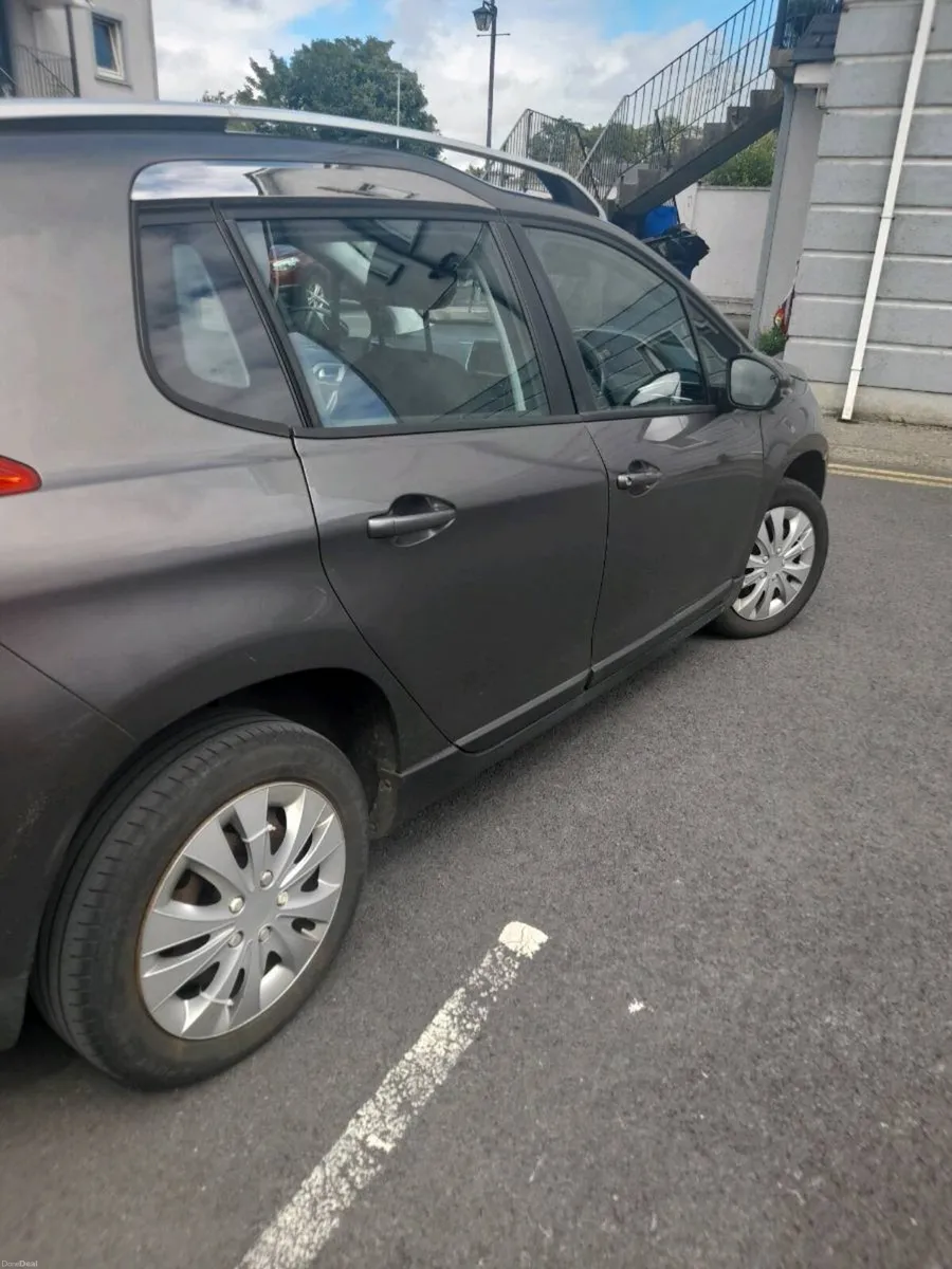 Peugeot 2008 - Image 4