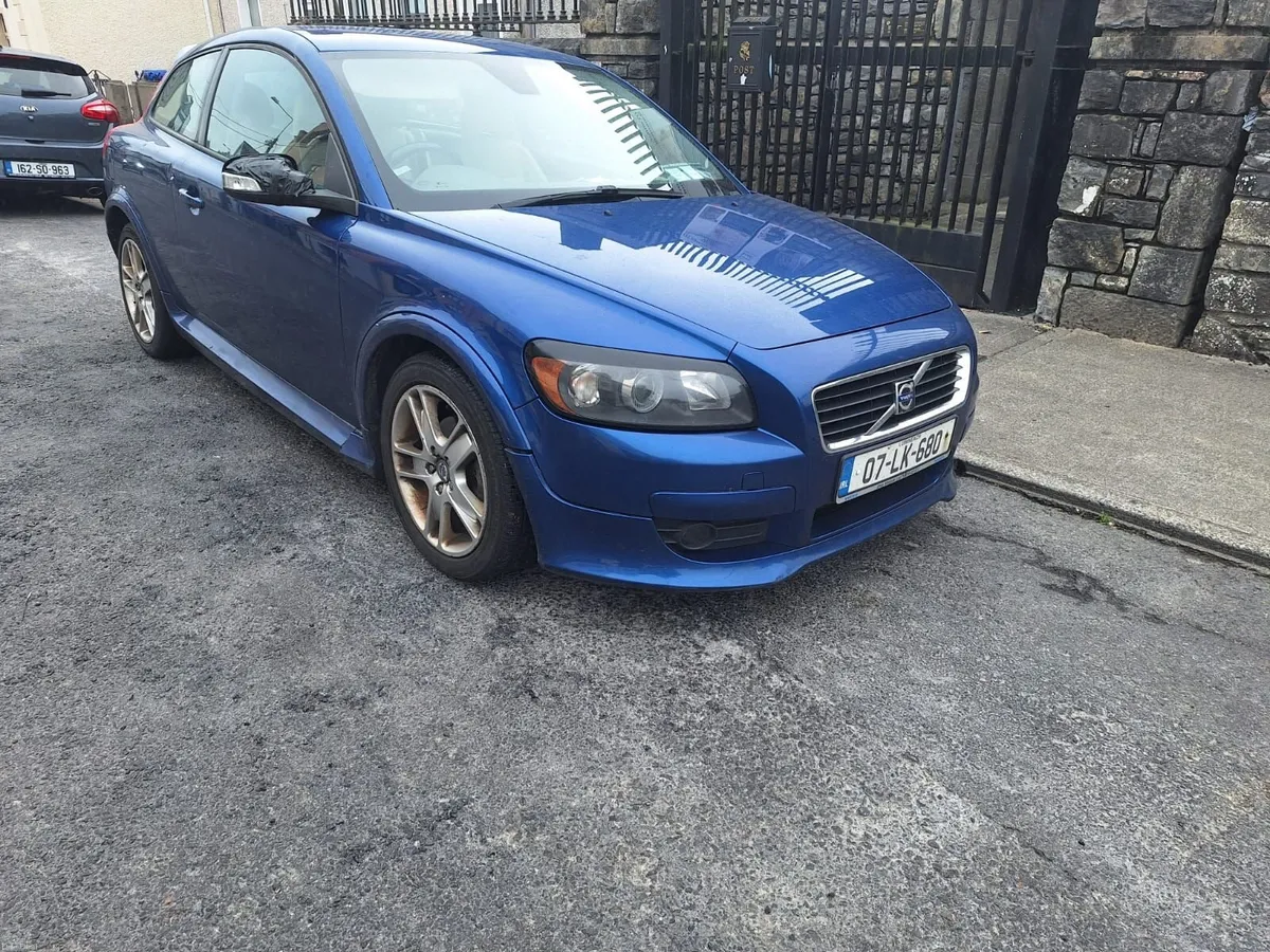Volvo - Image 2