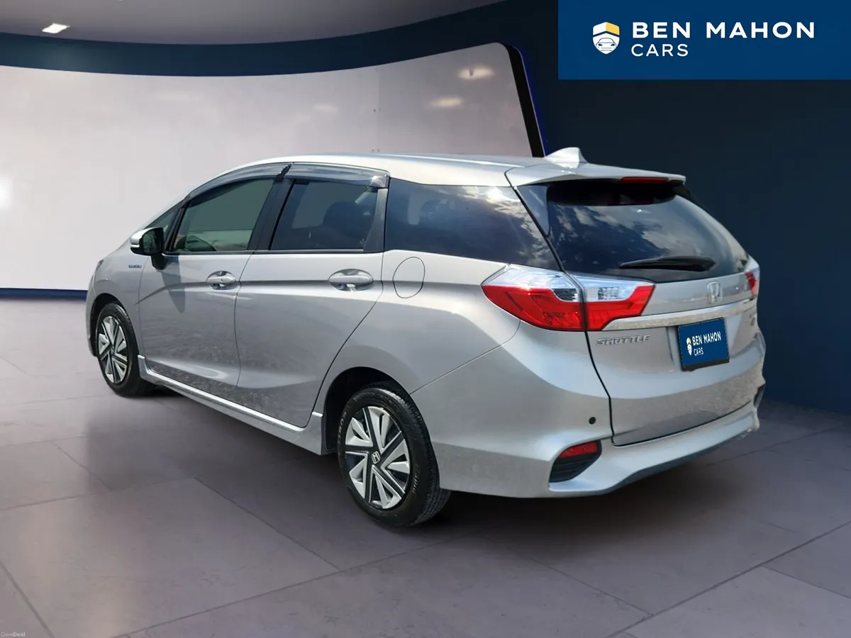 Honda Shuttle Hyrbrid Automatic - Image 3