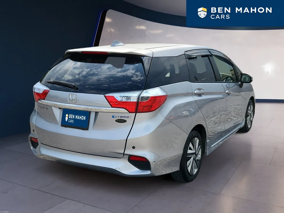 Honda Shuttle Hyrbrid Automatic - Image 5