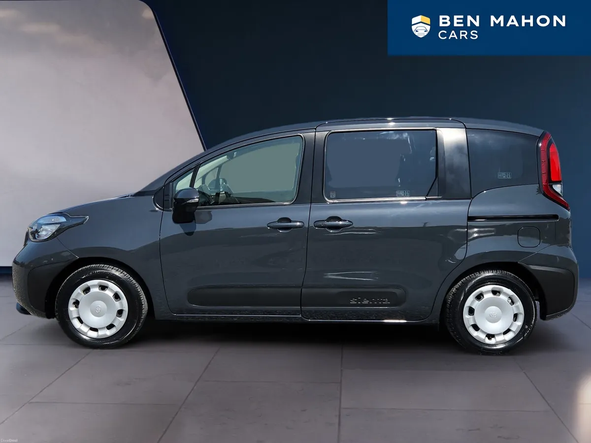 Toyota Sienta 7 Seater Automatic - Image 2