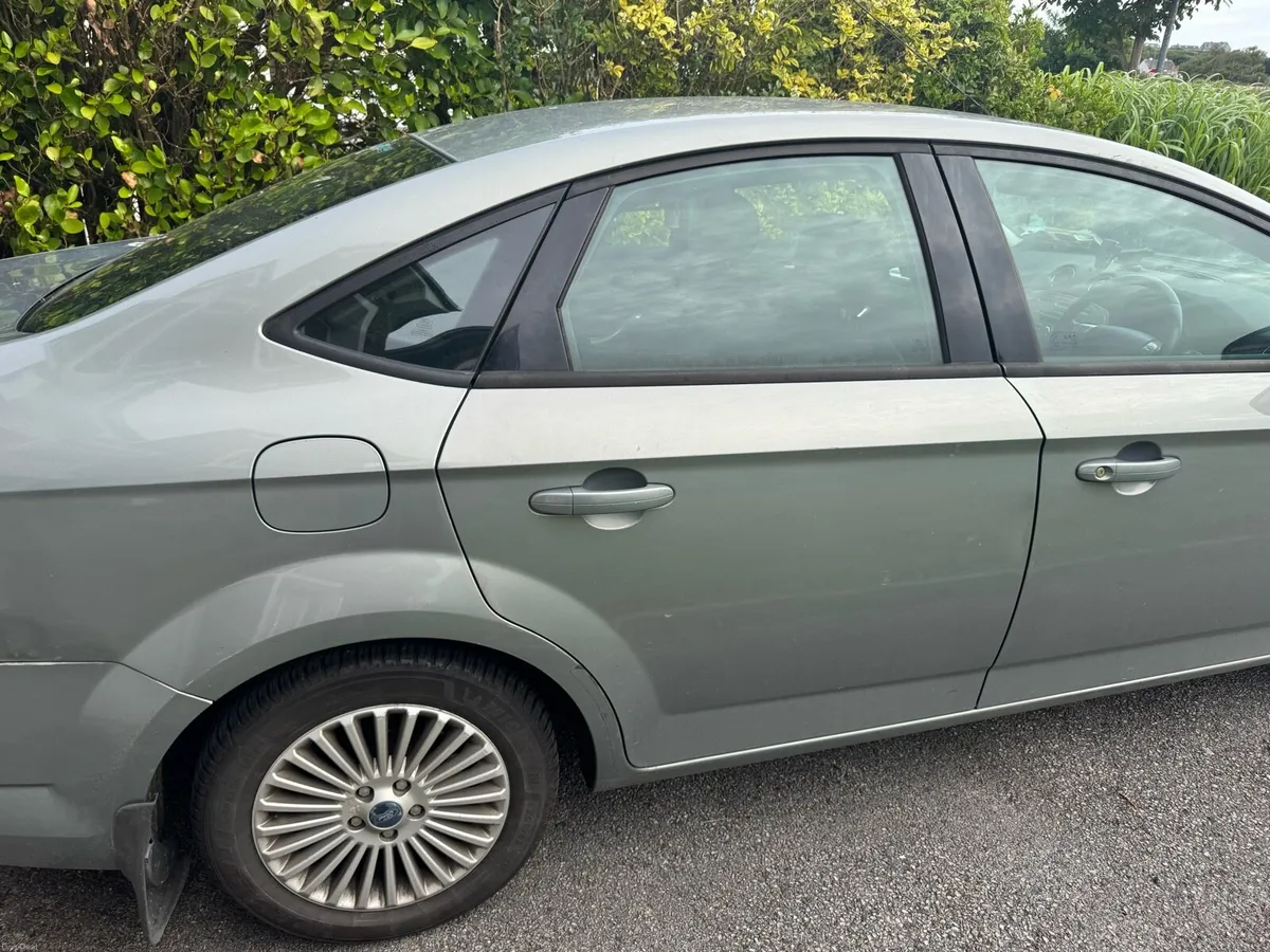 Ford Mondeo 1.6 manual 5 speed 2008 - Image 4