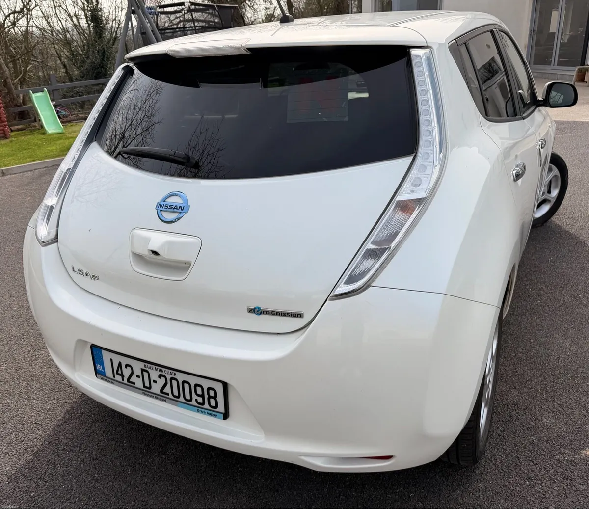 Nissan Leaf Electric Car - Image 4