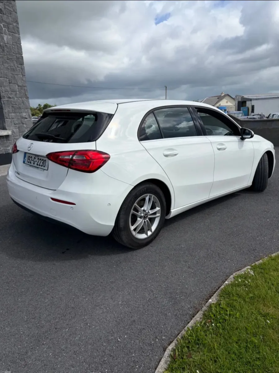 Mercedes-Benz A-Class 2019 A180d - Image 5