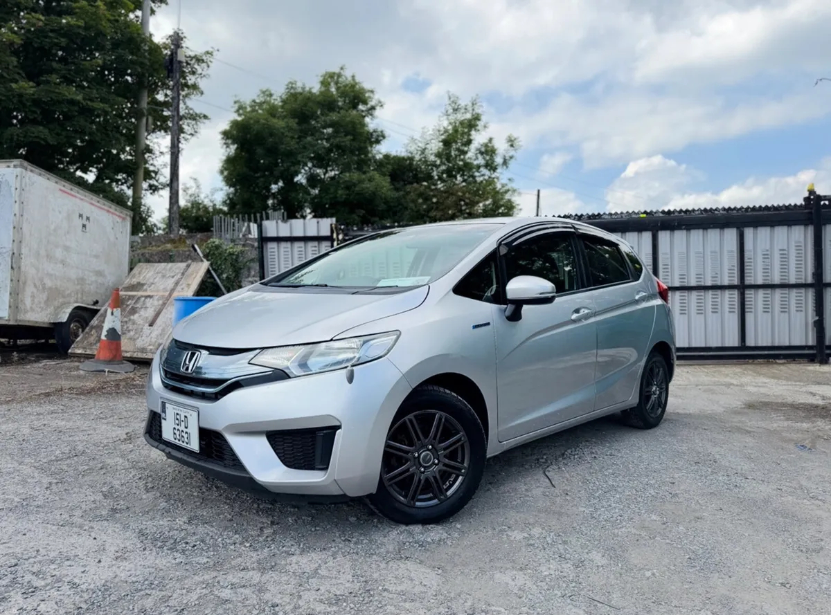 2015 HONDA FIT. VERIFIED 59 KMs ONLY. NEW NCT. - Image 1