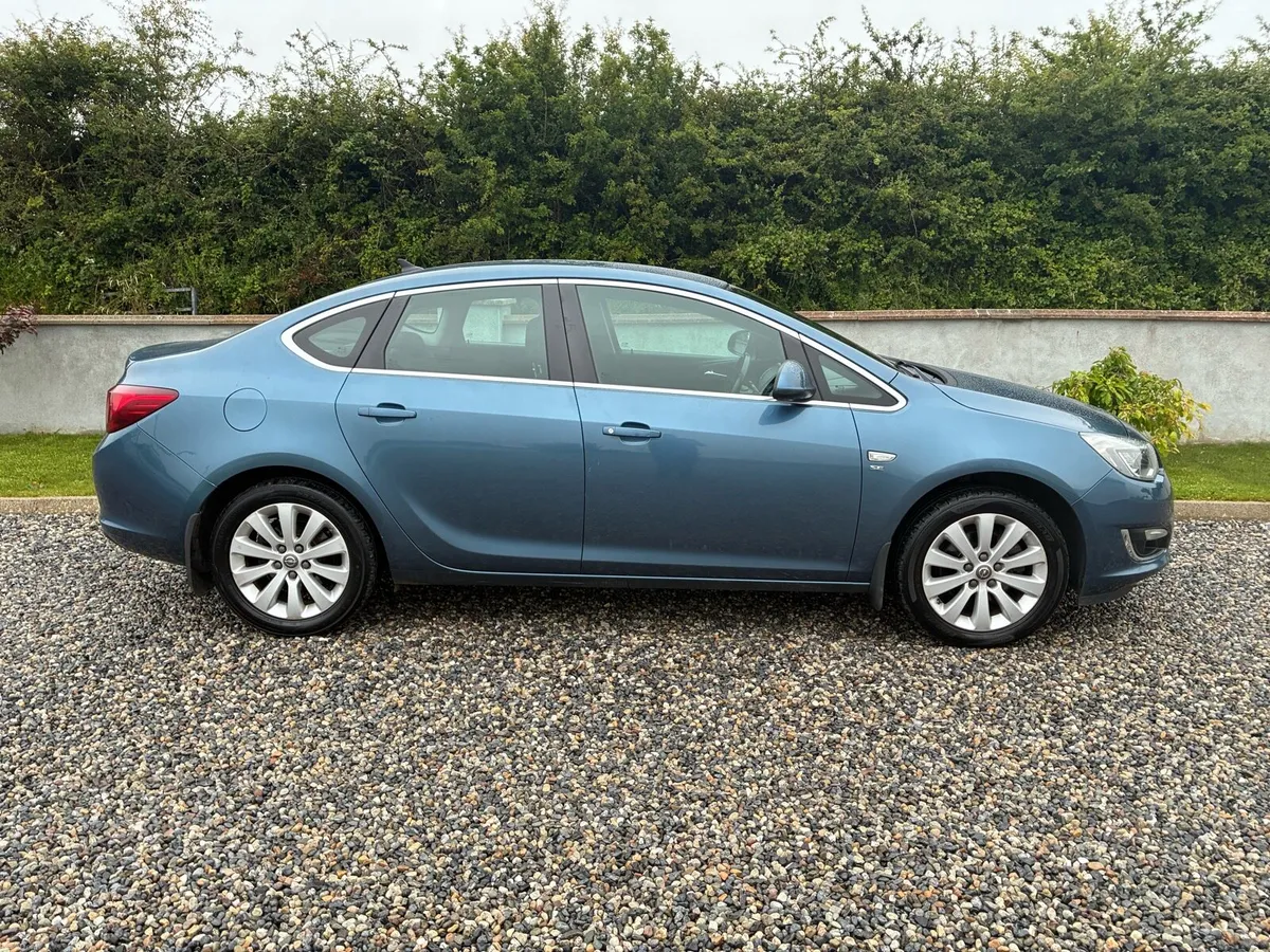 2015 Opel Astra SE *New Nct 07/2027* - Image 2