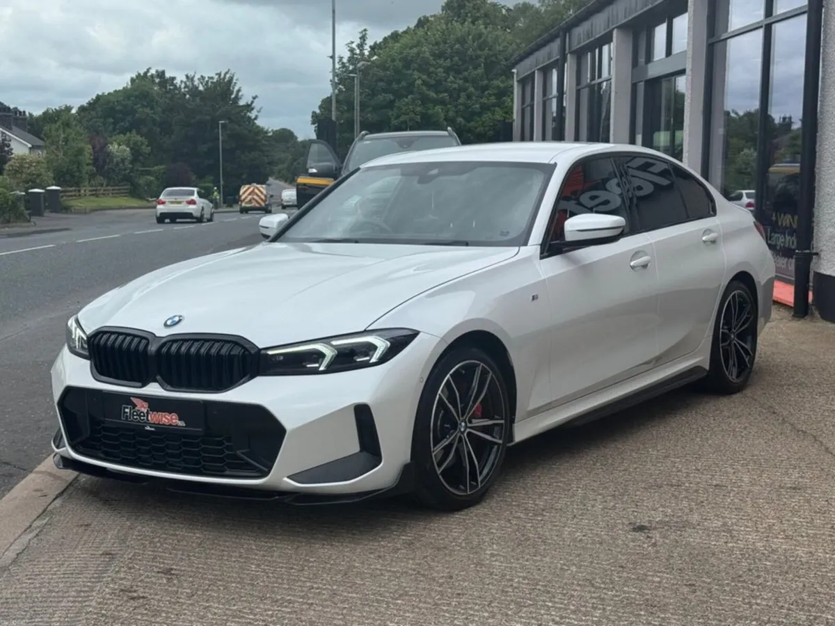 2.0 320i M Sport Saloon 4dr Petrol Auto Euro 6 (s/ - Image 3