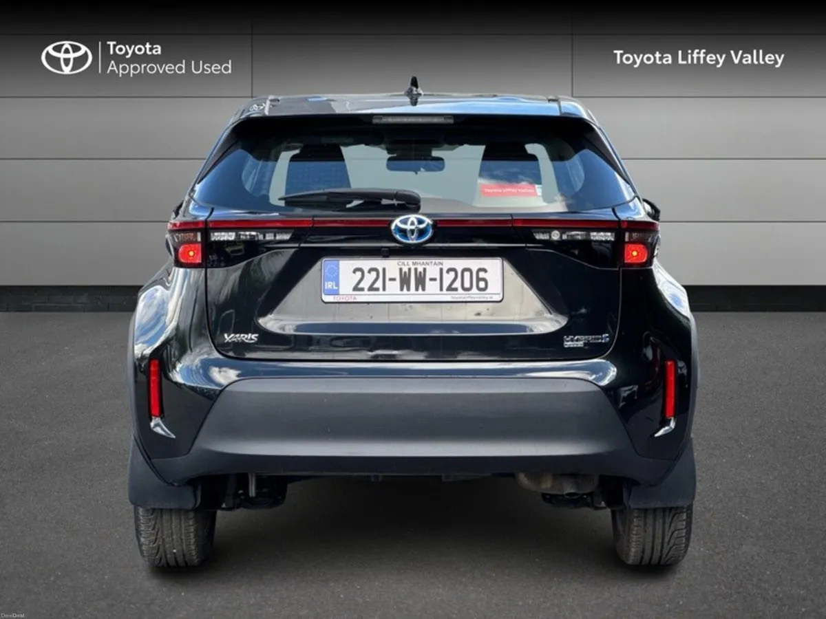 Toyota Yaris Cross YARIS CROSS LUNA AUTO - Image 4