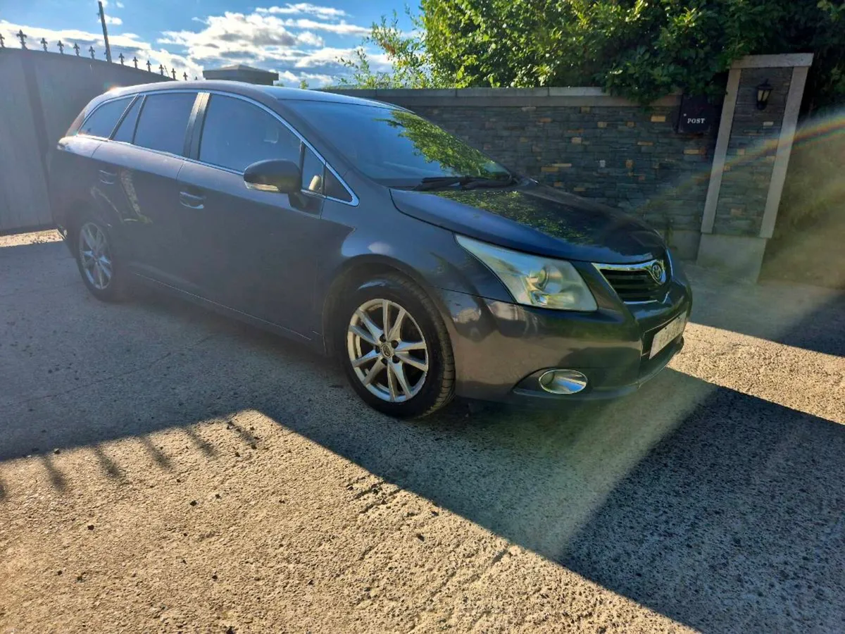Toyota avensis - Image 2
